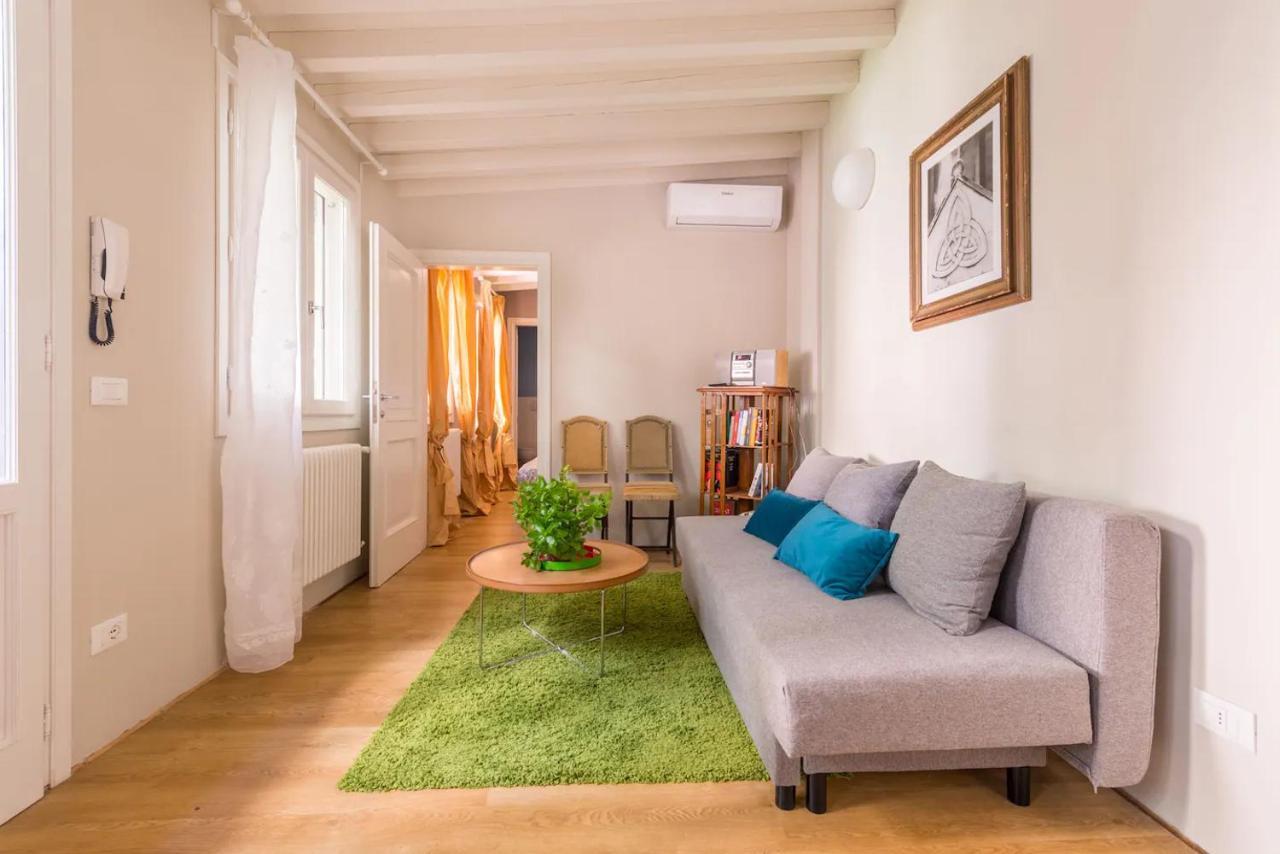 Boutique Apartment With Private Rooms And Garden Oasis Флоренция Экстерьер фото