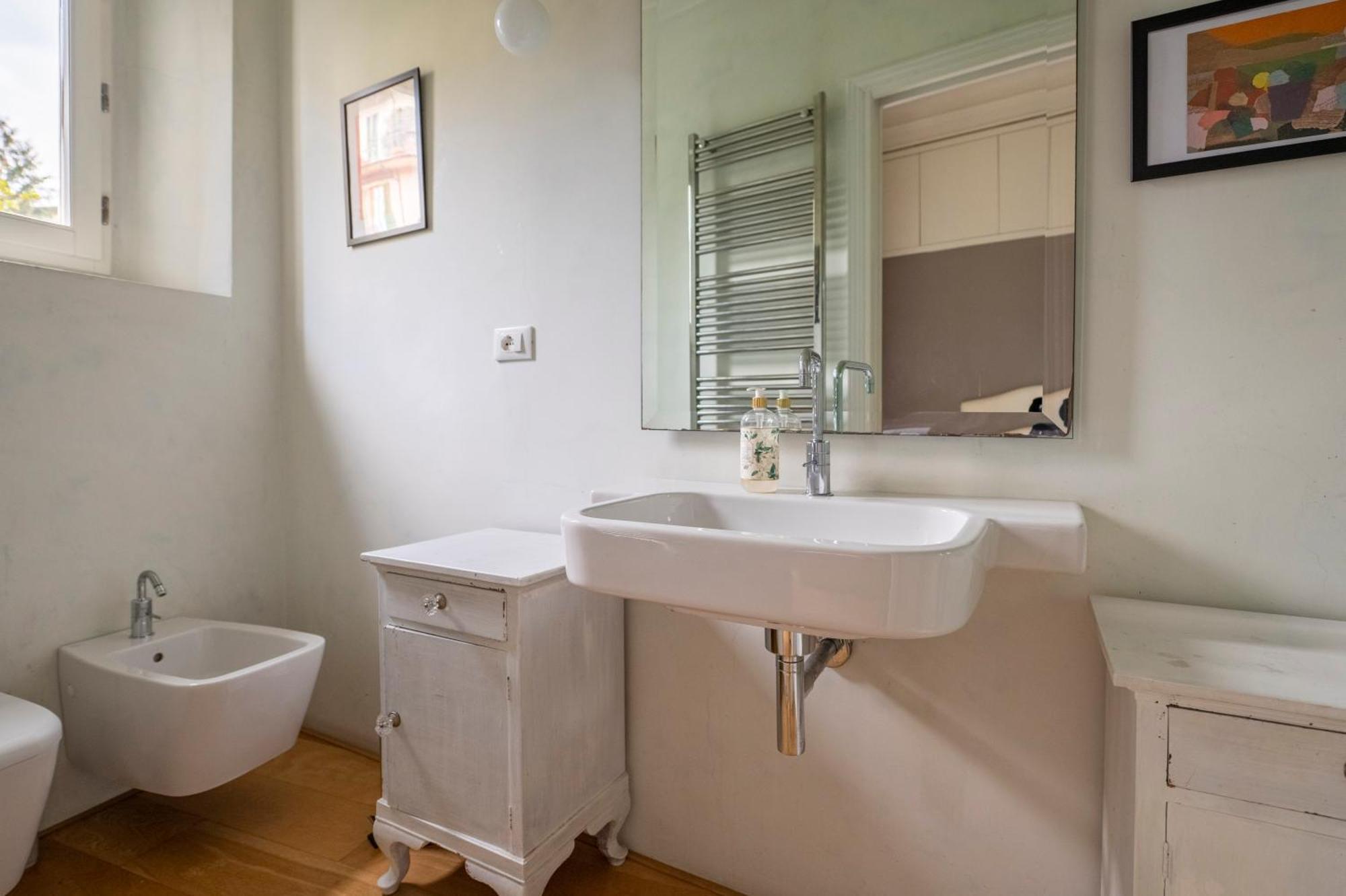 Boutique Apartment With Private Rooms And Garden Oasis Флоренция Экстерьер фото